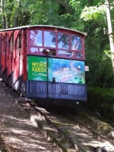 Funicular 2020 1 225x300 - El parque de atracciones de Igeldo teme una "sequía absoluta" de visitas a partir de septiembre