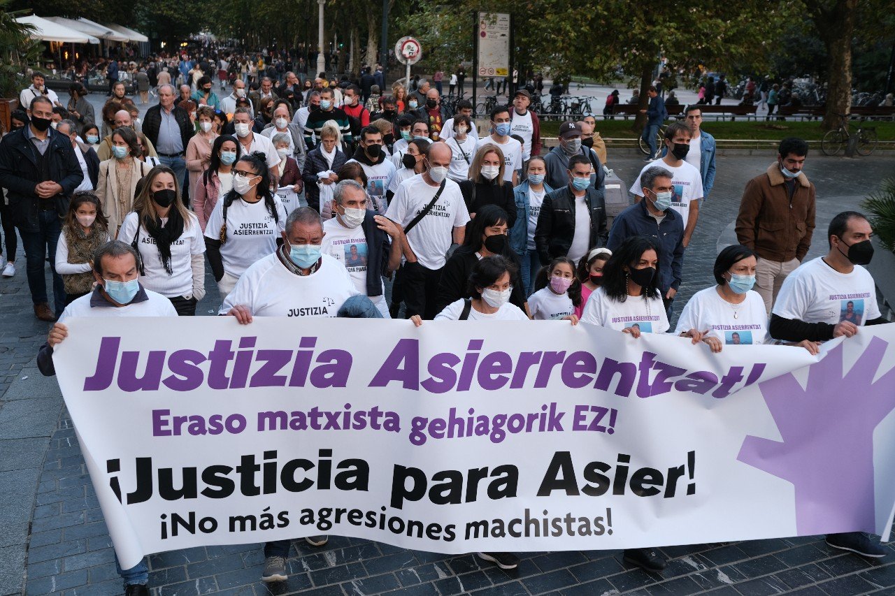 2021 1011 18393000 copy 1280x853 - Reclaman "justicia" para Asier Niebla en el tercer aniversario de su muerte