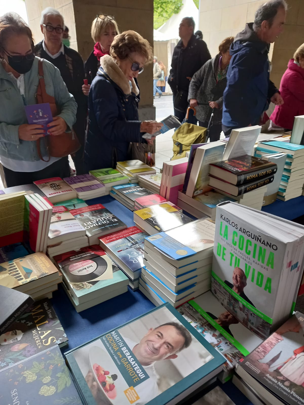 Feria del libro4 - Buena afluencia a la Feria del libro 2022 de Donostia en sus primeras horas
