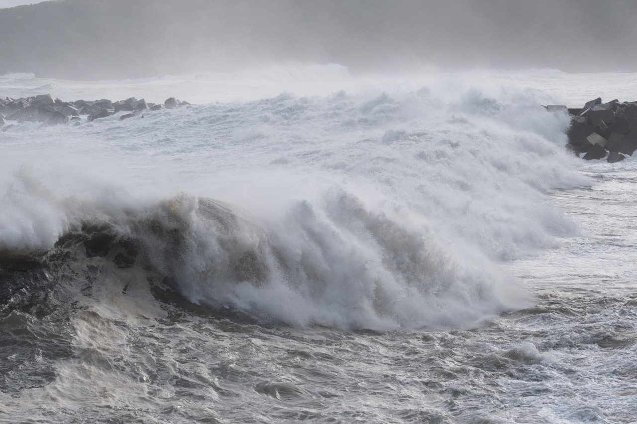 XE4S8130 - (Fotos) El temporal se mantiene casi a raya en Donostia