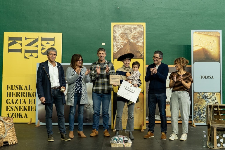 quesoazul - Un queso azul de Lecároz, campeón del III Campeonato de Quesos y Lácteos de Euskal Herria