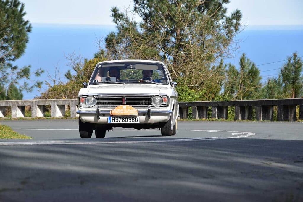 Elegancia 1.Ford Cortina de Iker Elisalt en Jaizkibel 1 Fotografo Inaki Retegi 1024x683 - (Fotos) La Travesía Don Bosco vuelve a concitar el entusiasmo de conductores y público